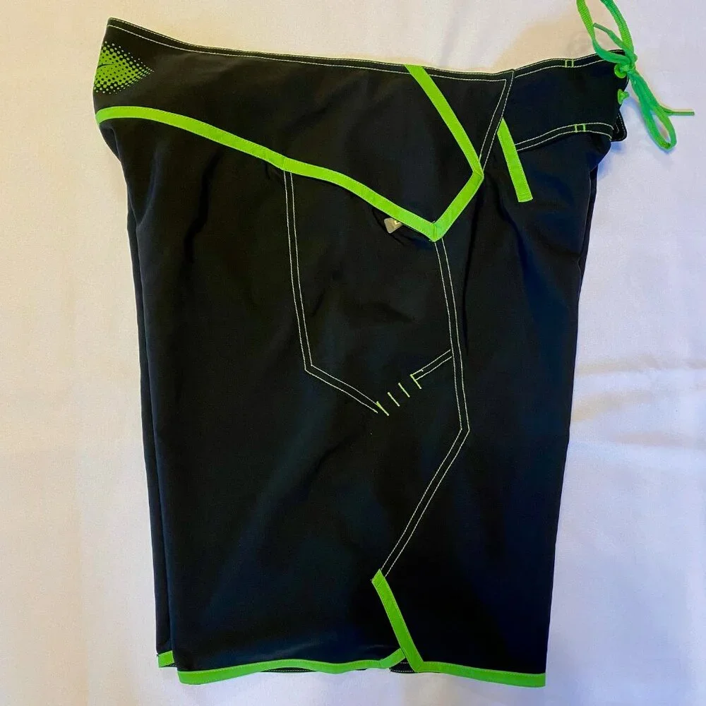 Nike Board Shorts Black and Green Lace Front Side Zip Pocket Men's 36
